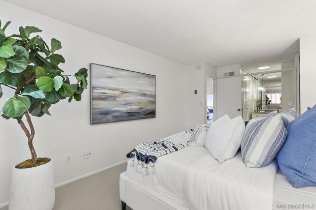 390 San Antonio Ave, Point Loma, California 92106, 2 Bedrooms Bedrooms, ,2 BathroomsBathrooms,Condominium,For Sale,San Antonio Ave,250001421SD