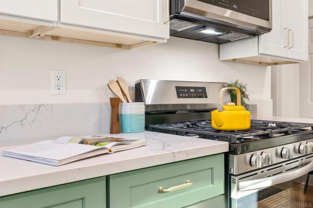 1203 N Normandie Ave, Los Angeles CA: https://media.crmls.org/mediaz/912728d2-eabf-4dfe-b51c-6b69ad7d5995.jpg
