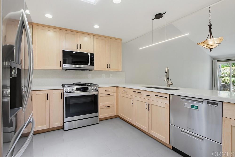 2201 Plaza De Las - photo 5