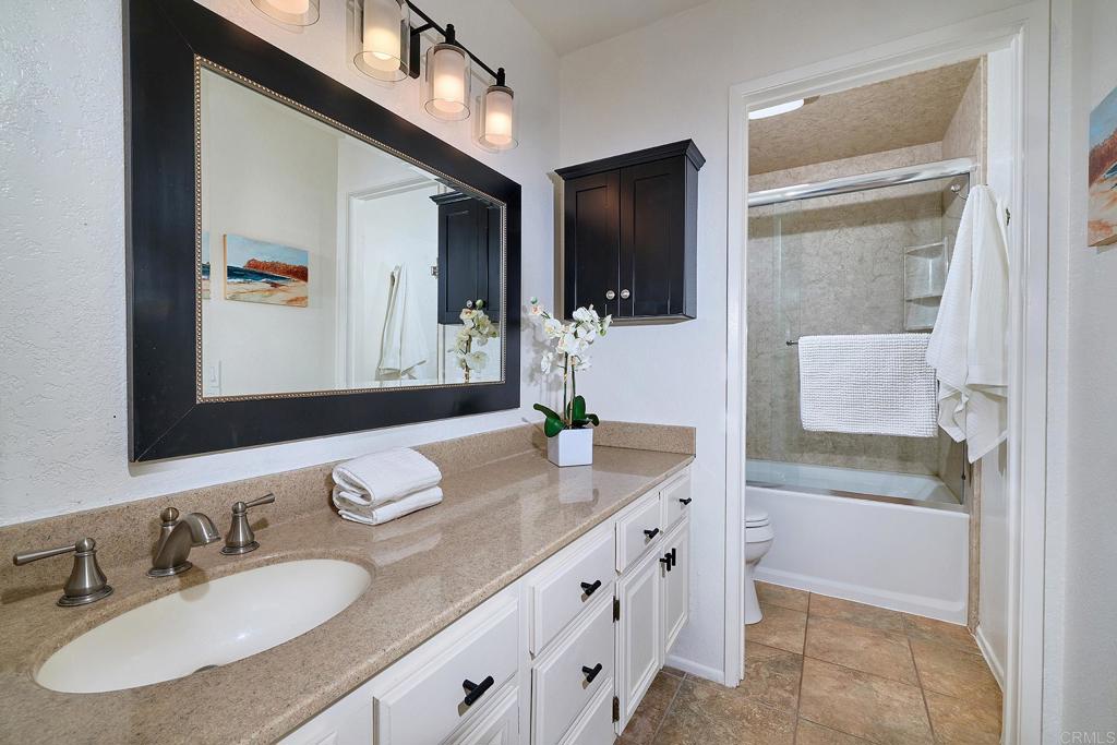 1055 Ficus Lane - photo 11