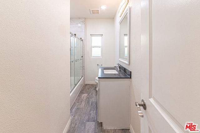 801 N Alexandria Avenue, Los Angeles CA: https://media.crmls.org/mediaz/912a4588-51e2-453a-98a9-4b98d7c45c12.jpg