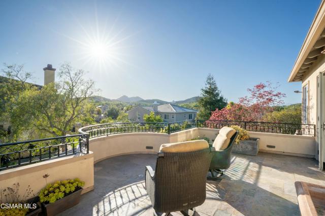 483 Via Merla, Newbury Park CA: https://media.crmls.org/mediaz/912a7935-b039-4eaa-8491-3a36f7da3a23.jpg