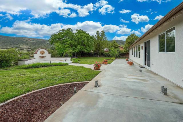 Detail Gallery Image 15 of 49 For 23425 Mountain Peak Rd, Ramona,  CA 92065 - 3 Beds | 2 Baths
