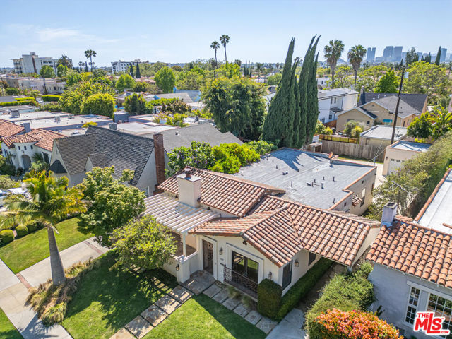 1147 S Point View Street, Los Angeles CA: https://media.crmls.org/mediaz/912c1a0f-8713-4062-b175-c058ff4dc4fe.jpg