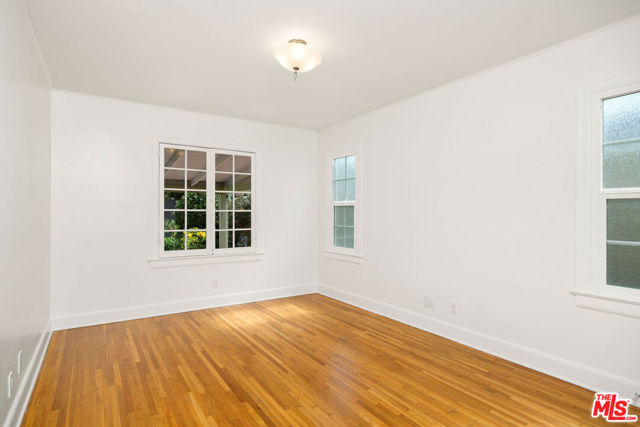 614 S Orange Drive, Los Angeles CA: https://media.crmls.org/mediaz/912c6b01-c120-417b-a7f6-c47db0e59cf4.jpg