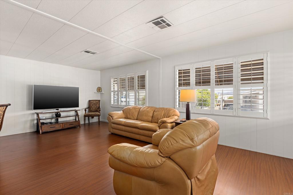 3535 Linda Vista Drive - photo 8