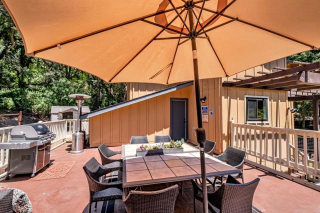 4858 Freedom Boulevard, Aptos CA: https://media.crmls.org/mediaz/912de524-acfb-409d-950e-c68e042d5f9a.jpg