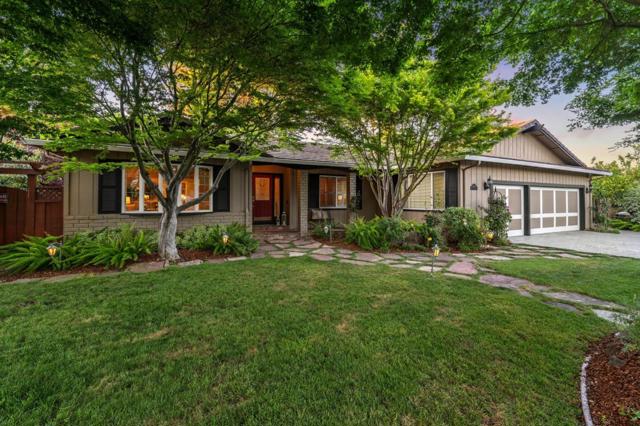 1275 Covington Road, Los Altos CA: https://media.crmls.org/mediaz/912e0da6-d86d-4147-af39-3f05c6bd41c2.jpg