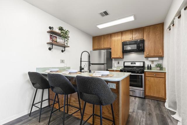 9838 MISSION VEGA DR, Santee CA: https://media.crmls.org/mediaz/912ead02-cf7c-49ae-a1ff-deae7ffb1a41.jpg