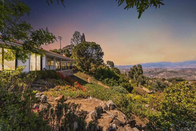 Detail Gallery Image 30 of 54 For 9613 Meadow Mesa Dr, Escondido,  CA 92026 - 4 Beds | 2/1 Baths