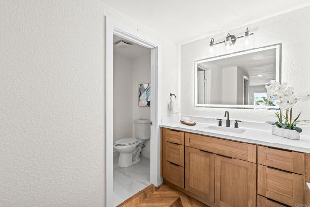 Detail Gallery Image 35 of 52 For 90 Montego Ct, Coronado,  CA 92118 - 2 Beds | 2/1 Baths