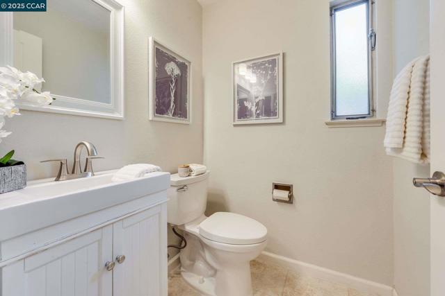 2342 Brantford Court, Walnut Creek CA: https://media.crmls.org/mediaz/912f0ad8-96e1-4e04-b444-5fa76b9405b2.jpg