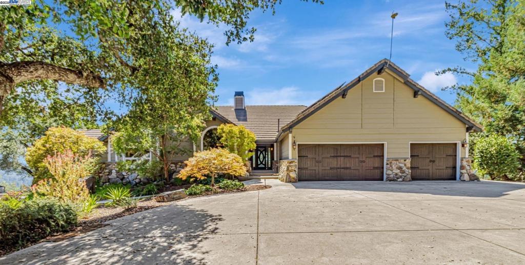 24400 Mountain Charlie Rd