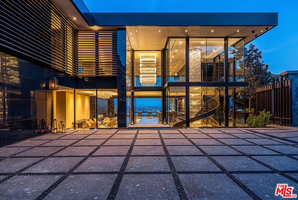 1200 Bel Air Road — Modern