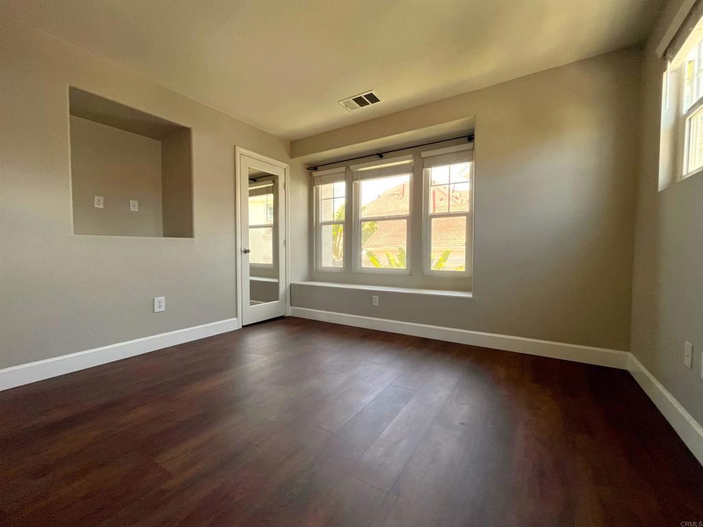820 Harbor Cliff Way - photo 17
