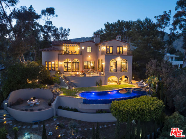 23806 Malibu Crest Drive, Malibu CA: https://media.crmls.org/mediaz/9131e548-7091-4481-949a-b2a42bbf866f.jpg