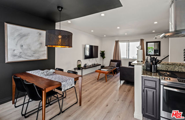 1540 N Bronson Avenue, Los Angeles CA: https://media.crmls.org/mediaz/91332432-604e-4516-b5c5-c375999a80ab.jpg