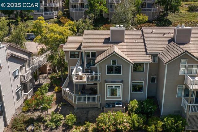 5593 Terra Granada Dr, Walnut Creek CA: https://media.crmls.org/mediaz/9134260f-d858-4330-ae63-dd6b7a841797.jpg