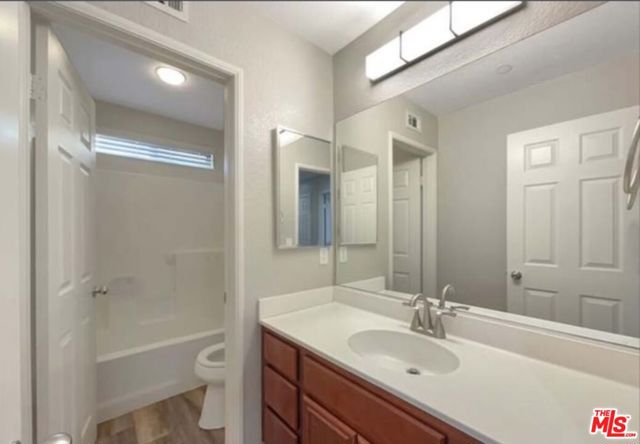 8823 Mora Court, Lancaster CA: https://media.crmls.org/mediaz/913482d9-2762-4c66-b16d-e1ec50df2e19.jpg