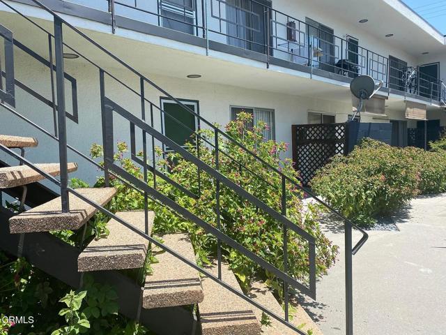 Detail Gallery Image 10 of 11 For 524 E Palm Ave #8,  Burbank,  CA 91501 - 2 Beds | 2 Baths