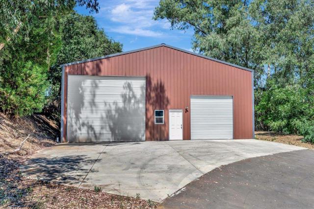 1452 Rock Terrace, Alpine CA: https://media.crmls.org/mediaz/91353345-cd72-411a-abe2-449dedfd5ebb.jpg