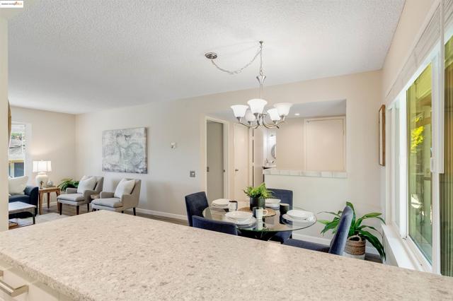 1405 Ptarmigan Dr, Walnut Creek CA: https://media.crmls.org/mediaz/9136a2ce-756c-46f6-9961-5fd72fc2890d.jpg