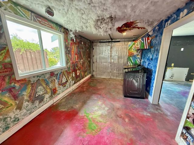 1817 Bluebell Dr, Livermore CA: https://media.crmls.org/mediaz/9136c8bf-20d6-4c9d-aa37-41d639b85bb8.jpg