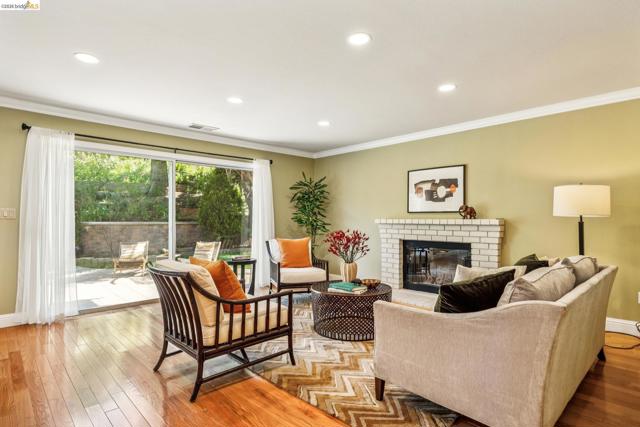 Image 15 of 55 For 5362 Saddleback Ct.