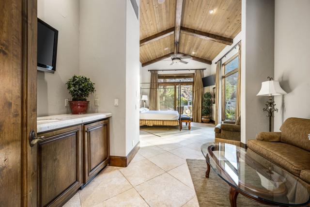 9 Nebulae Way, Rancho Mirage CA: https://media.crmls.org/mediaz/9138666a-8c2b-40d6-a586-6e9ca8a888ae.jpg