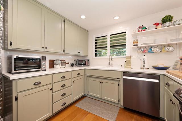 2640 Gayle Lane, Auburn CA: https://media.crmls.org/mediaz/91386b3a-9fb2-4028-8a7d-ccb3b25fdd71.jpg