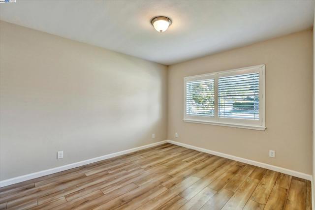 37659 Granville Dr, Fremont CA: https://media.crmls.org/mediaz/913875a2-1c2a-4fc1-90a0-194e5a3f5a79.jpg