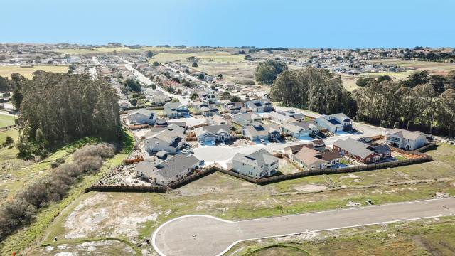 0 Upper Terrace Avenue, Half Moon Bay CA: https://media.crmls.org/mediaz/913b45e6-c003-496d-982e-3996da73e701.jpg