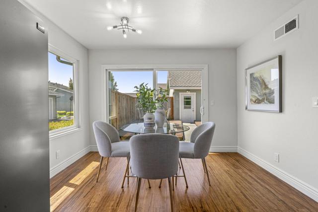 758 Pinta Lane, Foster City CA: https://media.crmls.org/mediaz/913bf4d7-a5f9-4305-ab10-717de104cf3c.jpg