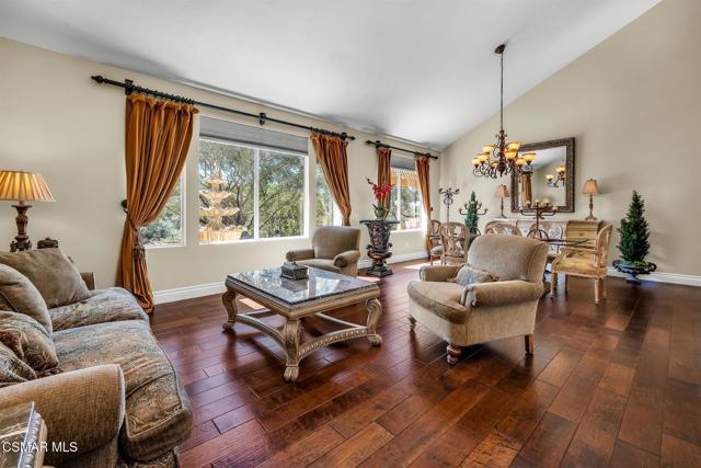 1826 Crystal View Circle, Newbury Park CA: https://media.crmls.org/mediaz/913d153d-d060-4b04-a5df-22615f28d786.jpg