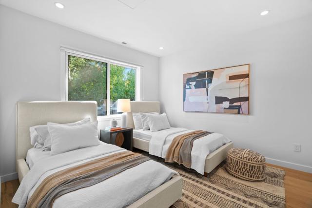 628 8th Avenue, Menlo Park CA: https://media.crmls.org/mediaz/913d73ae-4e28-4853-ab7a-ba201e267ce6.jpg