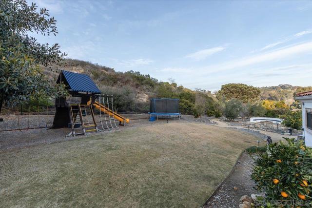 Image 38 of 62 For 14891 De La Valle Pl