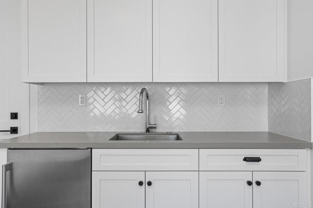 1203 Stonemark Place, Vista CA: https://media.crmls.org/mediaz/913dce39-ddcd-4103-ae2a-de7661b8dc1e.jpg