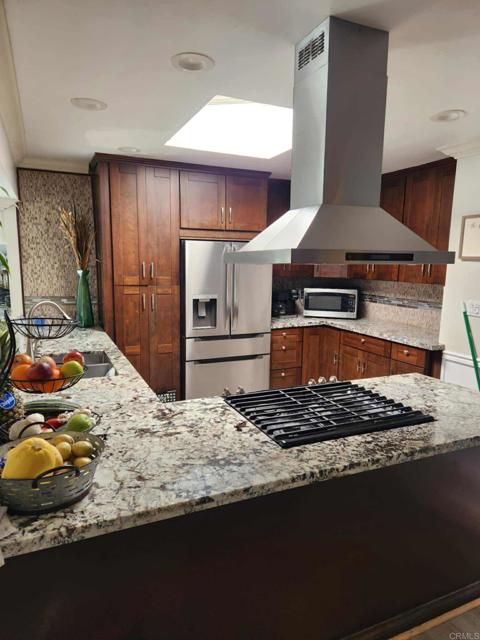 138 Shasta Street, Chula Vista CA: https://media.crmls.org/mediaz/913e7944-460e-4569-8fc3-9d9286f5ca0b.jpg