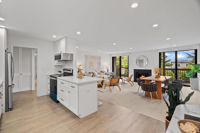 651 Port Drive, San Mateo CA: https://media.crmls.org/mediaz/913ea866-de43-43b8-982a-168ac4ef8c8b.jpg