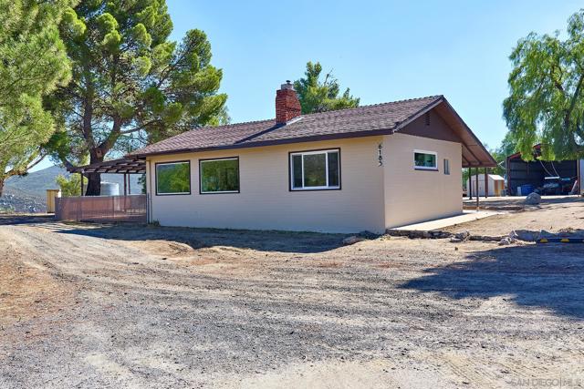 6185 Alpine Blvd, Alpine CA: https://media.crmls.org/mediaz/913ee8ea-62e6-48d1-ba8a-446e76dc5cda.jpg