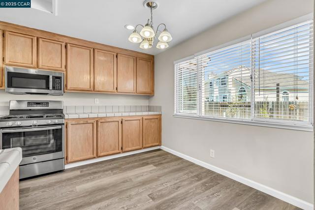 800 Gazebo Ct, Suisun City CA: https://media.crmls.org/mediaz/913fc195-6ca2-434f-8b6e-a8618f304196.jpg