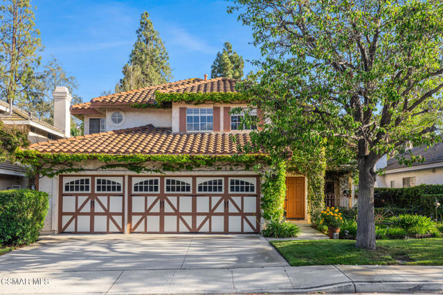 12208 Cherry Grove Street, Moorpark CA: https://media.crmls.org/mediaz/913fc684-ab37-474c-a7f8-ca824c176709.jpg