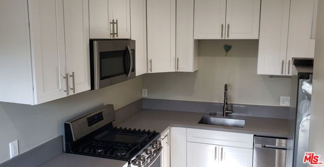 11344 Santol Drive, Sylmar CA: https://media.crmls.org/mediaz/914017fe-db39-4409-9788-d3fc12121e11.jpg