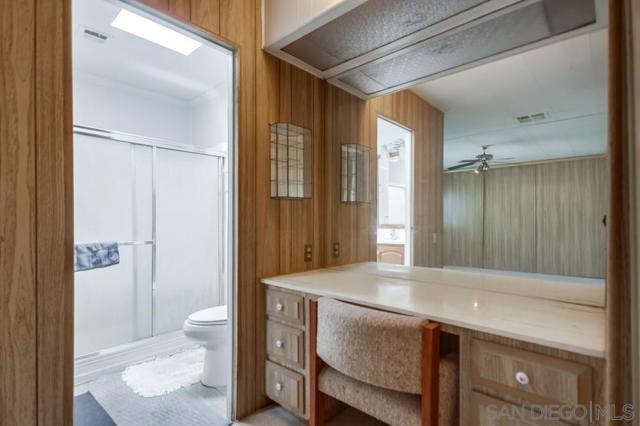 14215 Pecan Park Ln, El Cajon CA: https://media.crmls.org/mediaz/91406621-58f3-4e51-aea7-9ad66c0a481e.jpg
