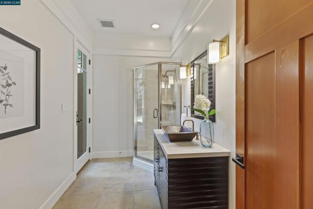 1754 Reliez Valley Rd, Lafayette CA: https://media.crmls.org/mediaz/9142636f-810a-4f3f-a7a8-fd2fdf3bca17.jpg