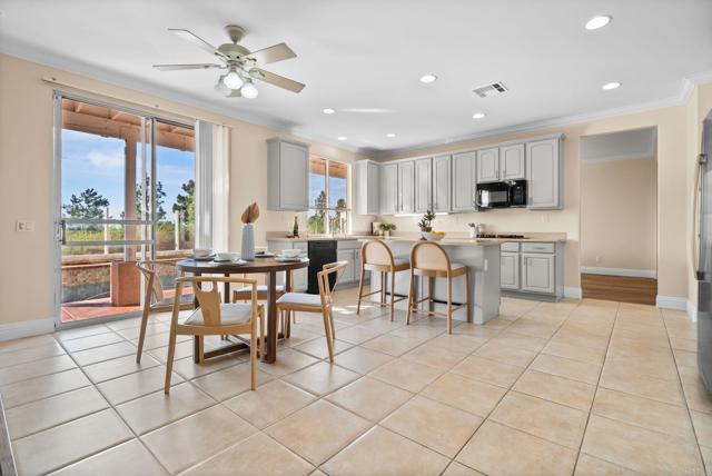 Detail Gallery Image 11 of 36 For 33360 Barrington, Temecula,  CA 92592 - 5 Beds | 3 Baths