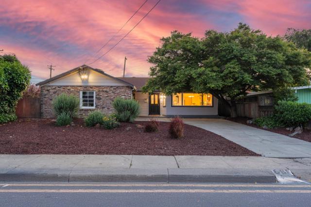 881 Richmond Avenue, San Jose CA: https://media.crmls.org/mediaz/91431f1e-9399-4157-ba54-35a1444f3d18.jpg