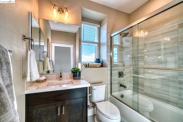 619 Somi, Hayward CA: https://media.crmls.org/mediaz/914379ff-cbf1-4729-8ee0-0287ac8bfc29.jpg