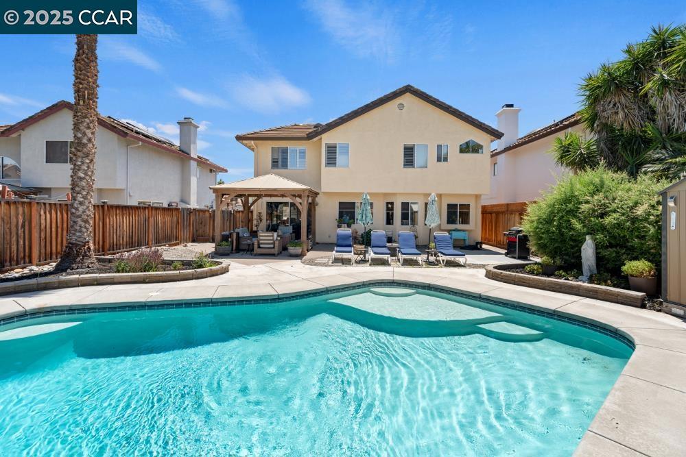 737 Hemmingway Ct