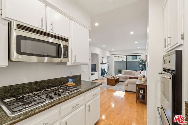 2 Bed Home for Sale in Los Angeles, California